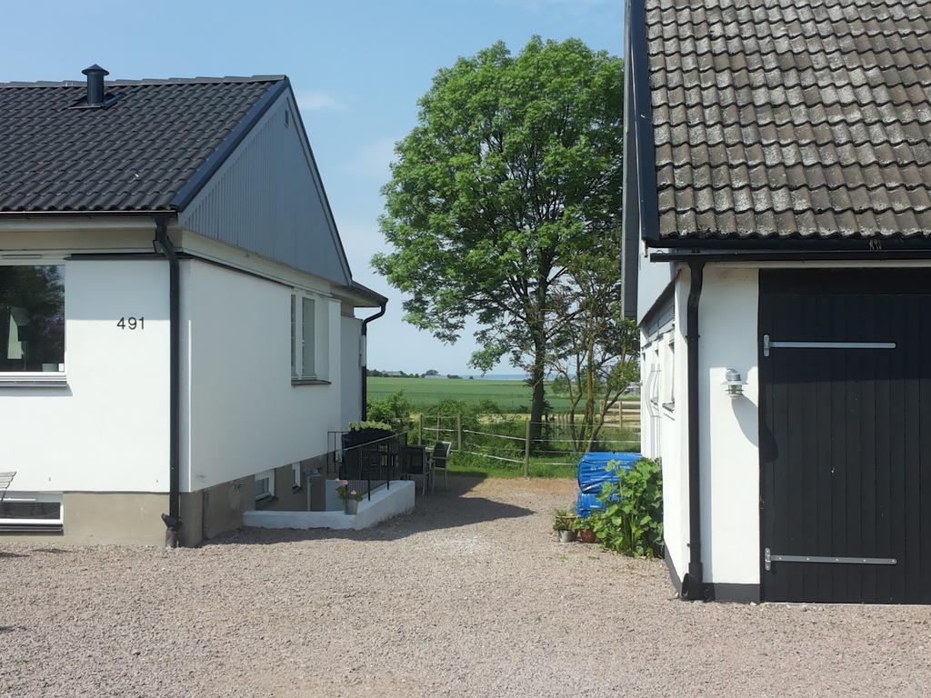 Laegenhet Lillisgarden Guest House Vallakra Bagian luar foto
