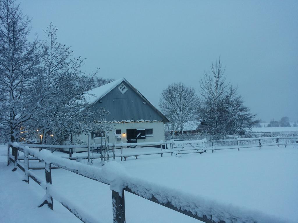 Laegenhet Lillisgarden Guest House Vallakra Bagian luar foto